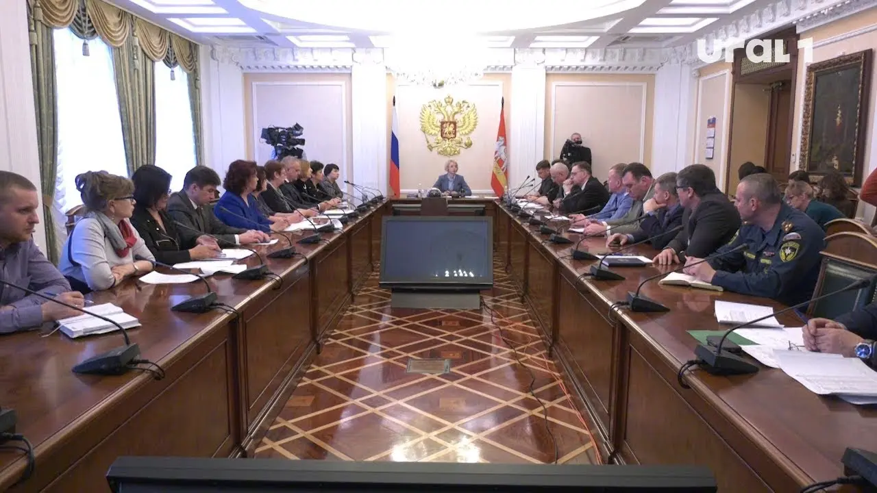 Отменили занятия в школах Челябинска из-за непогоды