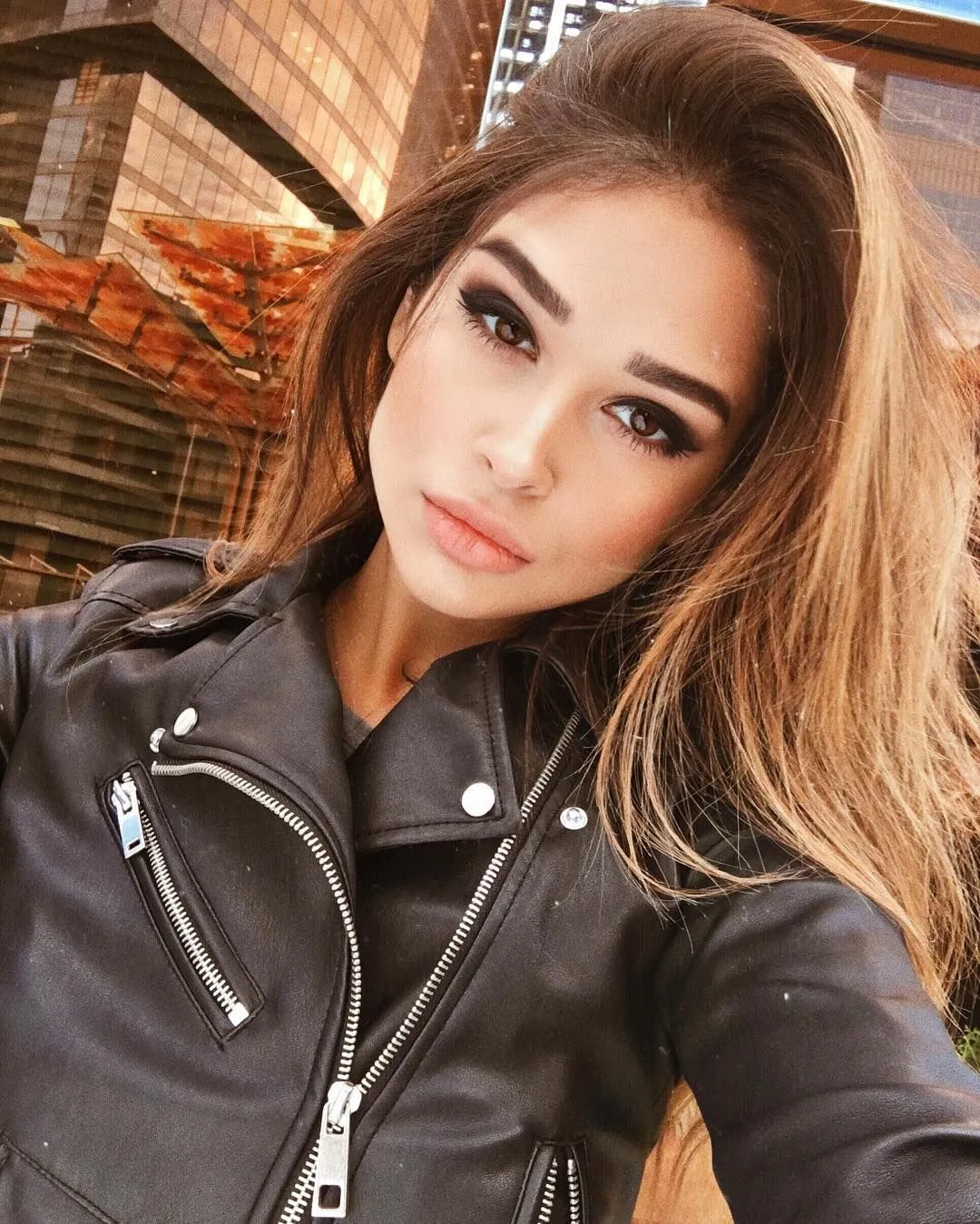 алина акилова — RU news